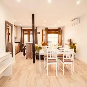 Precioso Piso En Pleno Centro Con Parking Opcional Appartement